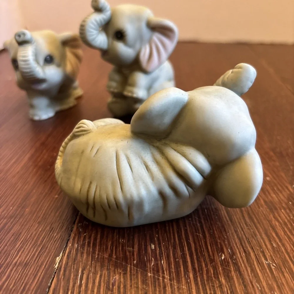Vintage Homco Set of 3 Baby Elephant Collectible Figurines #1400 Gray Stickers